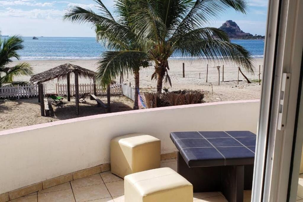 Casa A Pie De Playa Isla De La Piedra Apartment Mazatlan Exterior photo